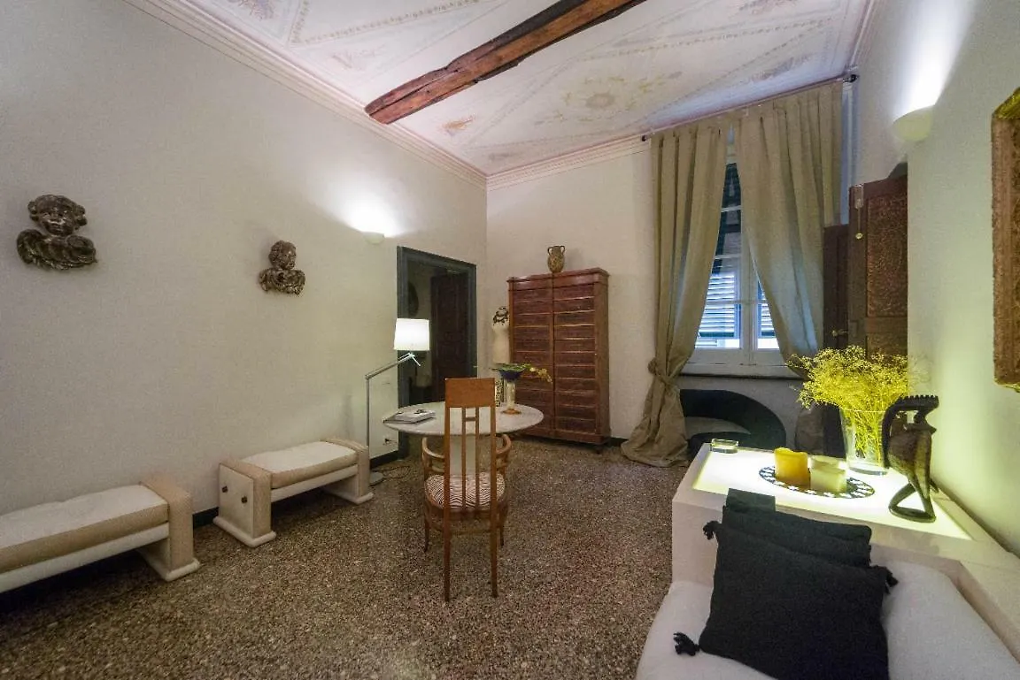 F&M Home Downtown Janov Penzion